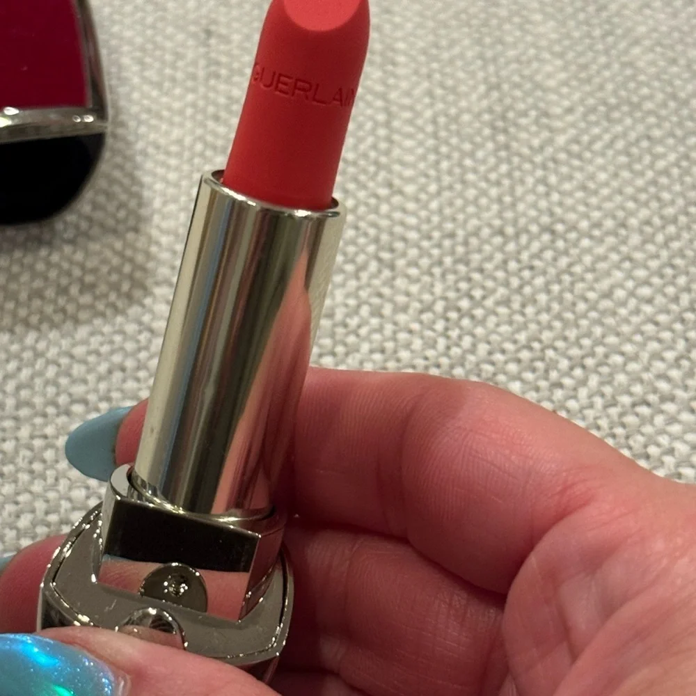 Guerlain Rouge G Limited Edition Red Velvet Gold Case PLUS No 40 Matte Lipstick